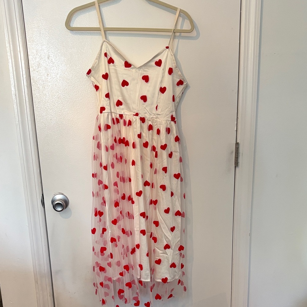 Retro Stage Beautiful White Dress with Red Heart Print - Spaghetti Strap